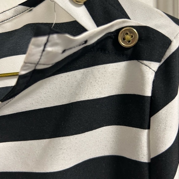 Banana Republic striped blouse - Picture 5 of 5
